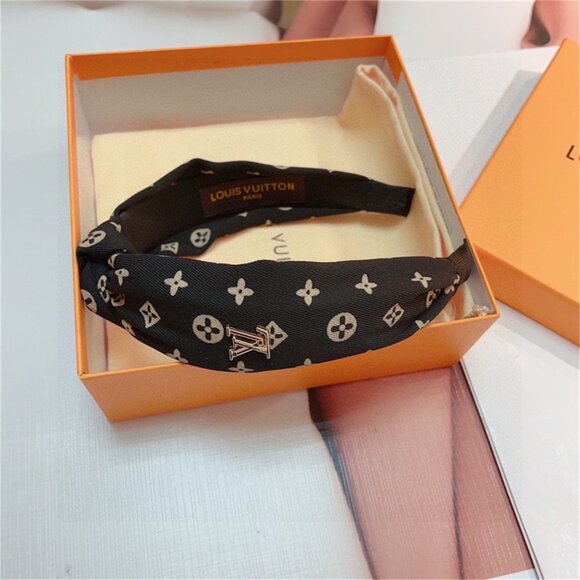 Louis Vuitton fashion headband - Picture 5 of 8